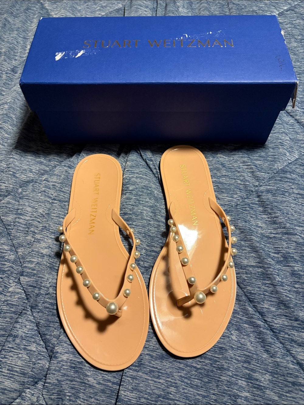 Stuart Weitzman Peach Pearl-Embellished Jelly Flip Flops